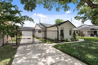 2501 Briarhurst Drive, Houston, TX 77057 - Photo 2