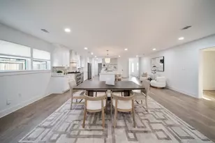 2501 Briarhurst Dr, Houston, TX 77057 - Photo 12