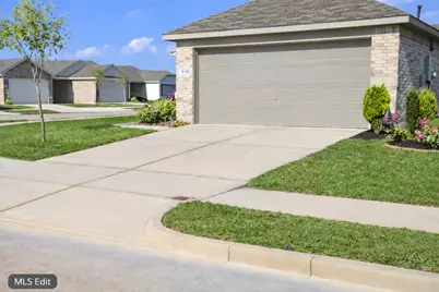 9018 Burnet Bay Court, Baytown, TX 77521 - Photo 2