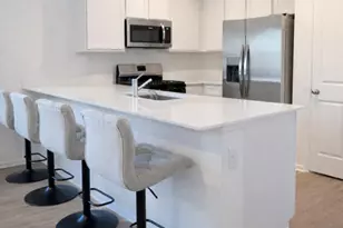 9018 Burnet Bay Ct, Baytown, TX 77521 - Photo 6