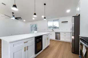 9002 Enchanted Forest Dr, Houston, TX 77088 - Photo 20