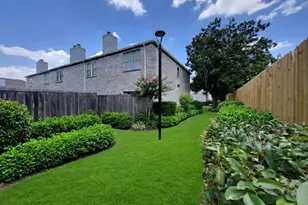 7649 Cambridge St, Houston, TX 77054 - Photo 26