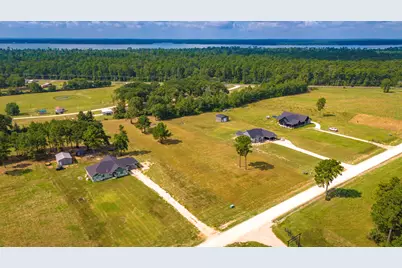 350 Brushy Creek Dr, Onalaska, TX 77360 - Photo 8