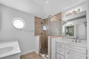 5951 S Loop E, Houston, TX 77033 - Photo 20