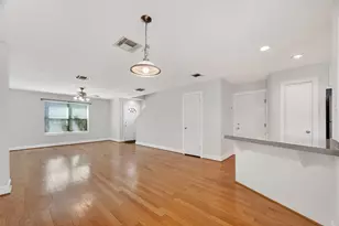 5951 S Loop E, Houston, TX 77033 - Photo 10