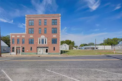 607 Lyons Avenue, Schulenburg, TX 78956 - Photo 10