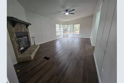 210 S Southwind Trails, Cleveland, TX 77328 - Photo 10