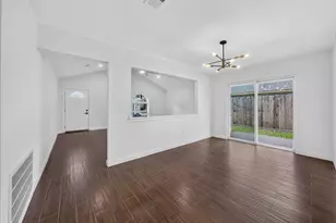 911 Golden W Dr, Katy, TX 77450 - Photo 8