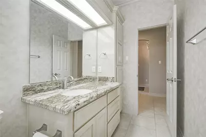 102 River Oaks Drive, Lake Jackson, TX 77566 - Photo 36