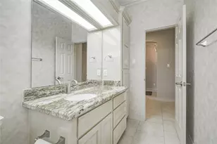 102 River Oaks Dr, Lake Jackson, TX 77566 - Photo 36