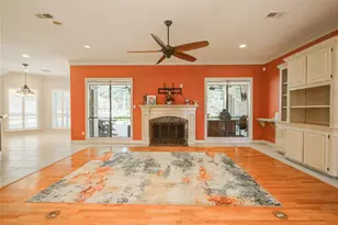 102 River Oaks Dr, Lake Jackson, TX 77566 - Photo 18