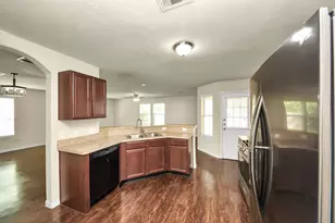 11418 El Diamante Dr, Houston, TX 77048 - Photo 10