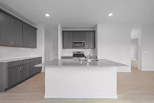 1810 Glacier Gorge Trl, Dayton, TX 77535 - Photo 6