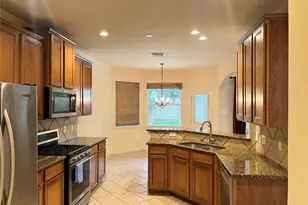 122 Bryce Branch Cir, The Woodlands, TX 77382 - Photo 10