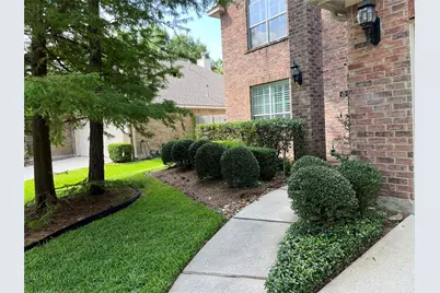 122 Bryce Branch Circle, The Woodlands, TX 77382 - Photo 4