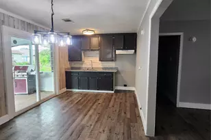 9711 Aguila St, Houston, TX 77013 - Photo 6