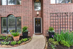 1415 River Oaks Dr, Huntsville, TX 77340 - Photo 2