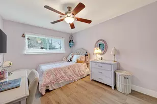 8106 Twin Hills Dr, Houston, TX 77071 - Photo 34