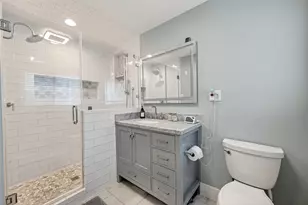 8106 Twin Hills Dr, Houston, TX 77071 - Photo 38