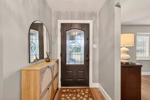 8106 Twin Hills Dr, Houston, TX 77071 - Photo 6