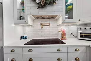 8106 Twin Hills Dr, Houston, TX 77071 - Photo 24