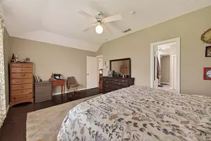 13739 Kensington Pl, Houston, TX 77034 - Photo 26