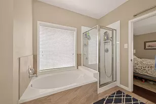 13739 Kensington Pl, Houston, TX 77034 - Photo 28