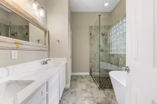 702 Clayton St, Tomball, TX 77375 - Photo 14