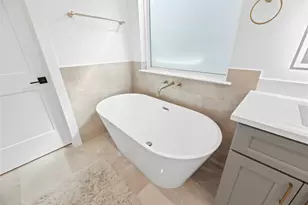 1310 Neiman Ln, Houston, TX 77091 - Photo 26
