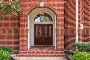 9103 Hudson Ct, Houston, TX 77024 - Photo 2