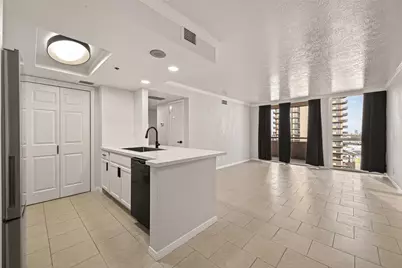 3525 Sage Road #1405, Houston, TX 77056 - Photo 2