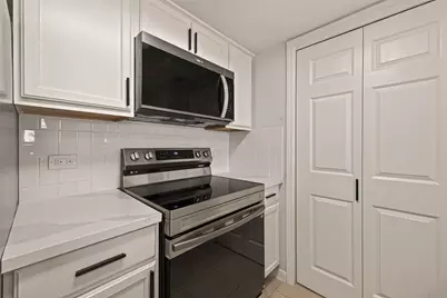 3525 Sage Road #1405, Houston, TX 77056 - Photo 16