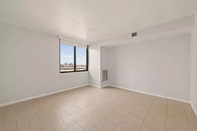 3525 Sage Road #1405, Houston, TX 77056 - Photo 4