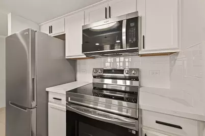 3525 Sage Road #1405, Houston, TX 77056 - Photo 18