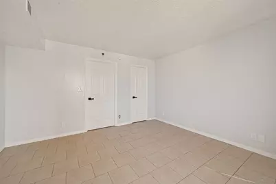 3525 Sage Road #1405, Houston, TX 77056 - Photo 22