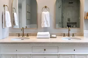 7803 Meadowglen Ln, Houston, TX 77063 - Photo 24