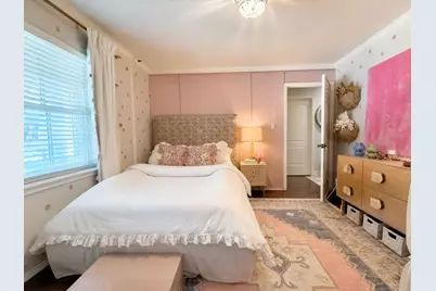 7803 Meadowglen Lane, Houston, TX 77063 - Photo 26