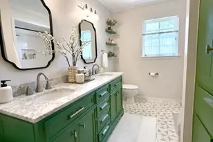 7803 Meadowglen Ln, Houston, TX 77063 - Photo 28