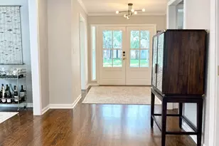 7803 Meadowglen Ln, Houston, TX 77063 - Photo 6