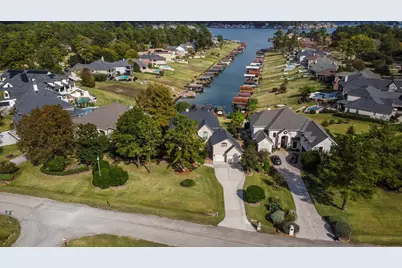 18818 E Cool Breeze Lane, Montgomery, TX 77356 - Photo 2