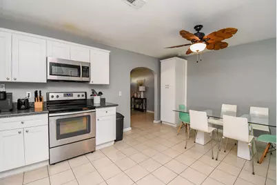 2209 Saladia Street, Galveston, TX 77551 - Photo 10