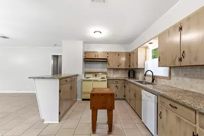 8330 Elm, Montgomery, TX 77316 - Photo 12