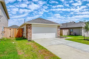 20961 Zuccala Dr, New Caney, TX 77357 - Photo 2