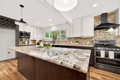 25915 Maplewood Drive, Spring, TX 77386 - Photo 18