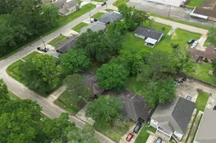1413 Truman St, Cleveland, TX 77327 - Photo 2