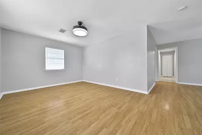 307 Lawrence Street, Tomball, TX 77375 - Photo 6