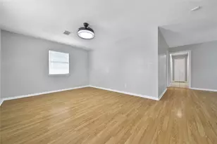 307 Lawrence St, Tomball, TX 77375 - Photo 6