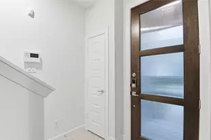 2733 Eado Edge Ct, Houston, TX 77020 - Photo 4