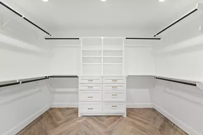 10722 Lynbrook Drive, Houston, TX 77042 - Photo 18