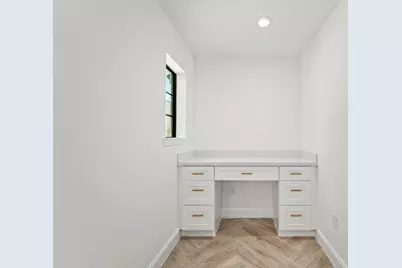 10722 Lynbrook Drive, Houston, TX 77042 - Photo 4